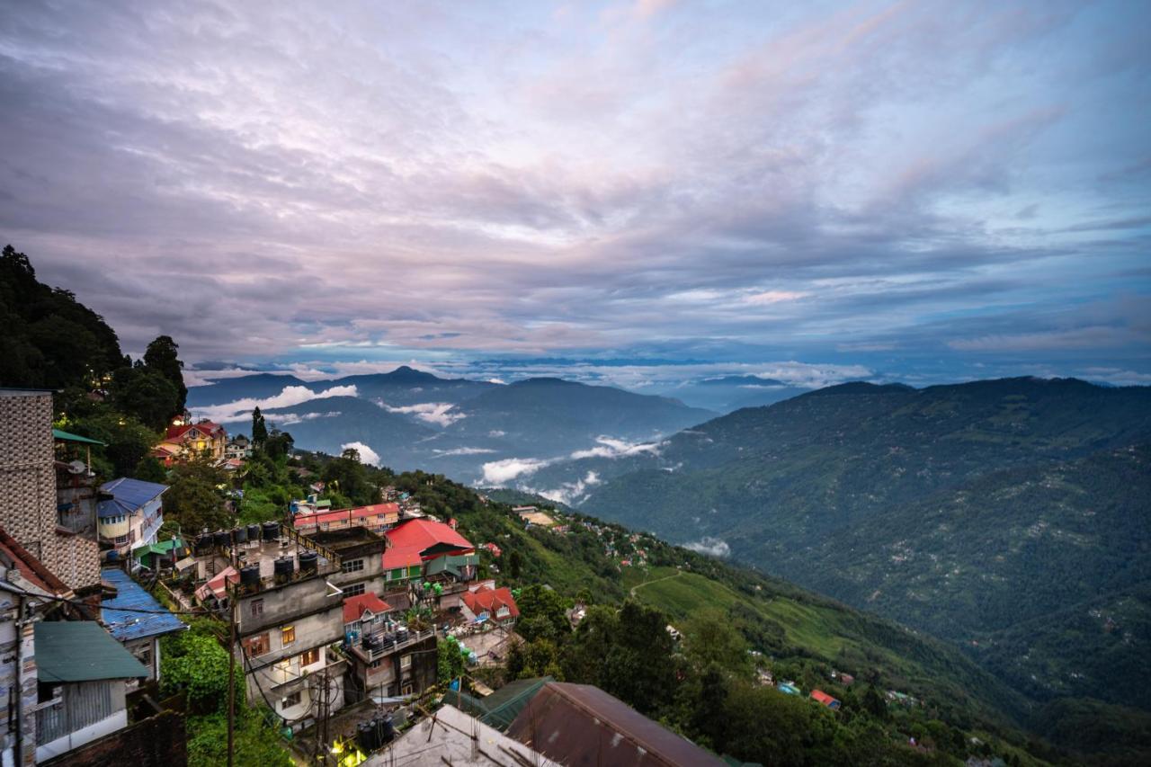 Muscatel Stardust - Chowrasta Mall Road Darjeeling  Ngoại thất bức ảnh